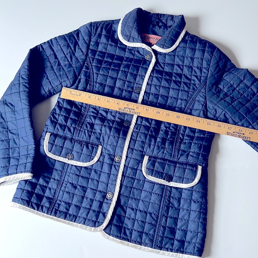 Urban republic girls collection. Pre own in good condition. Stains on sleeves